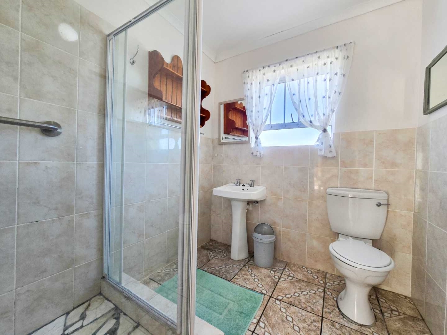 3 Bedroom Property for Sale in Stilbaai Wes Western Cape